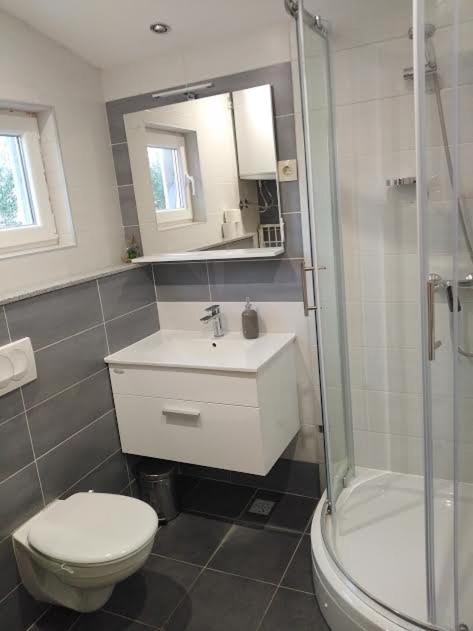 Apartmani Morovi Dvori Drage Exterior photo